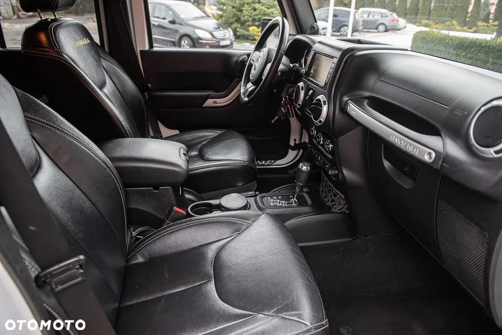 Jeep Wrangler Unlimited 3.6 Automatik X - 22