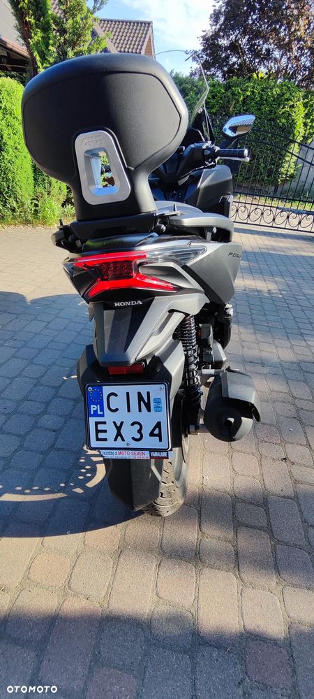 Honda NSS - 8