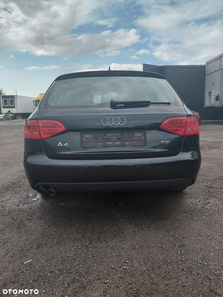 Audi A4 Avant - 5