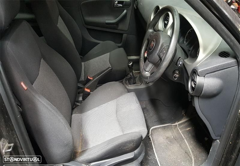 Seat Ibiza 2004 FR 1.9 TDI Disponível para peças 6l - FRENTE VENDIDA - 5