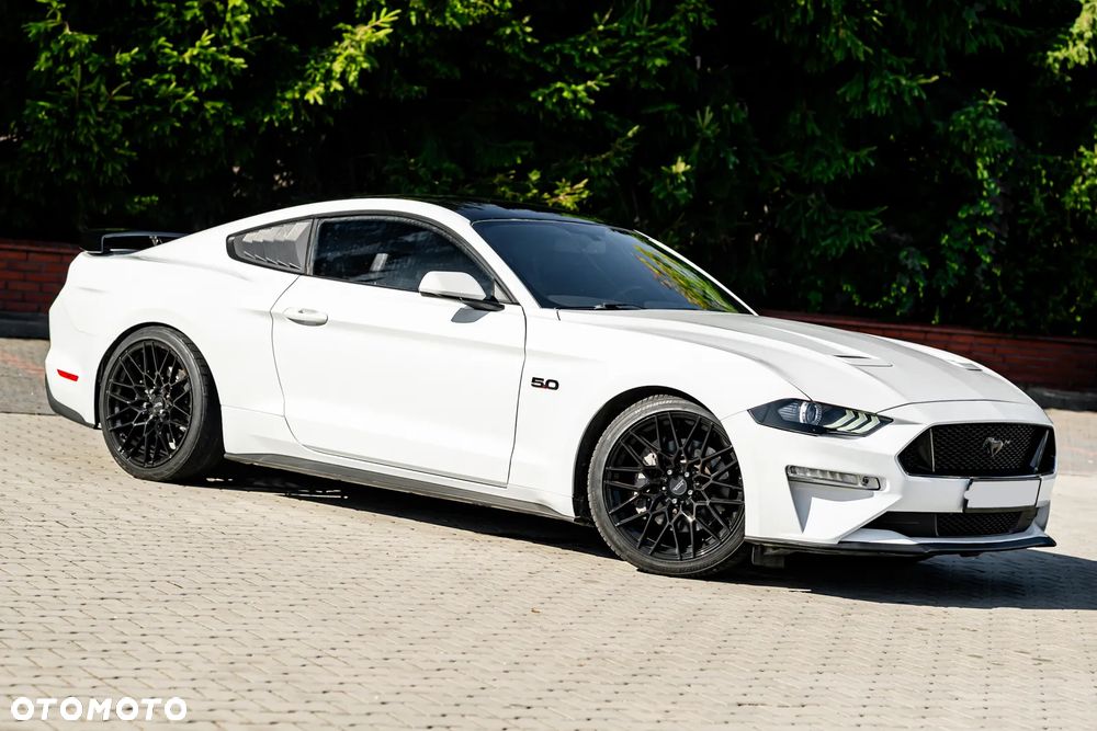 Ford Mustang - 7
