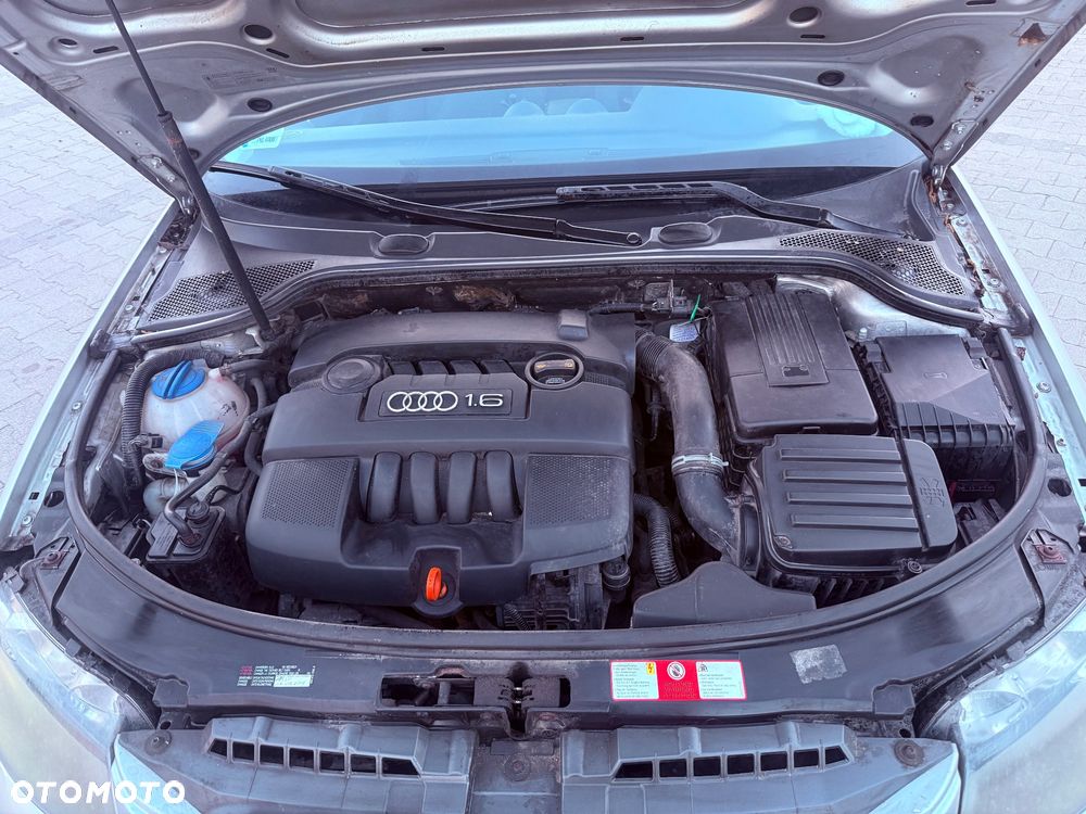 Audi A3 3-drzwiowe 1.6 Ambition - 9