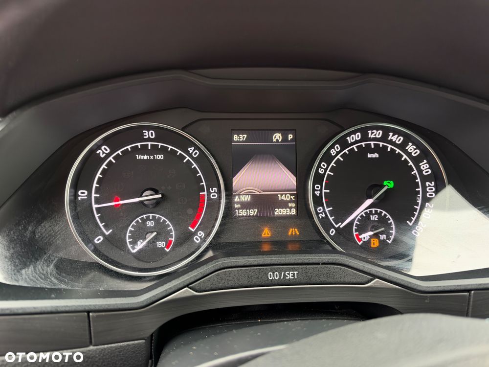 Skoda Superb 2.0 TDI DSG L&K - 10