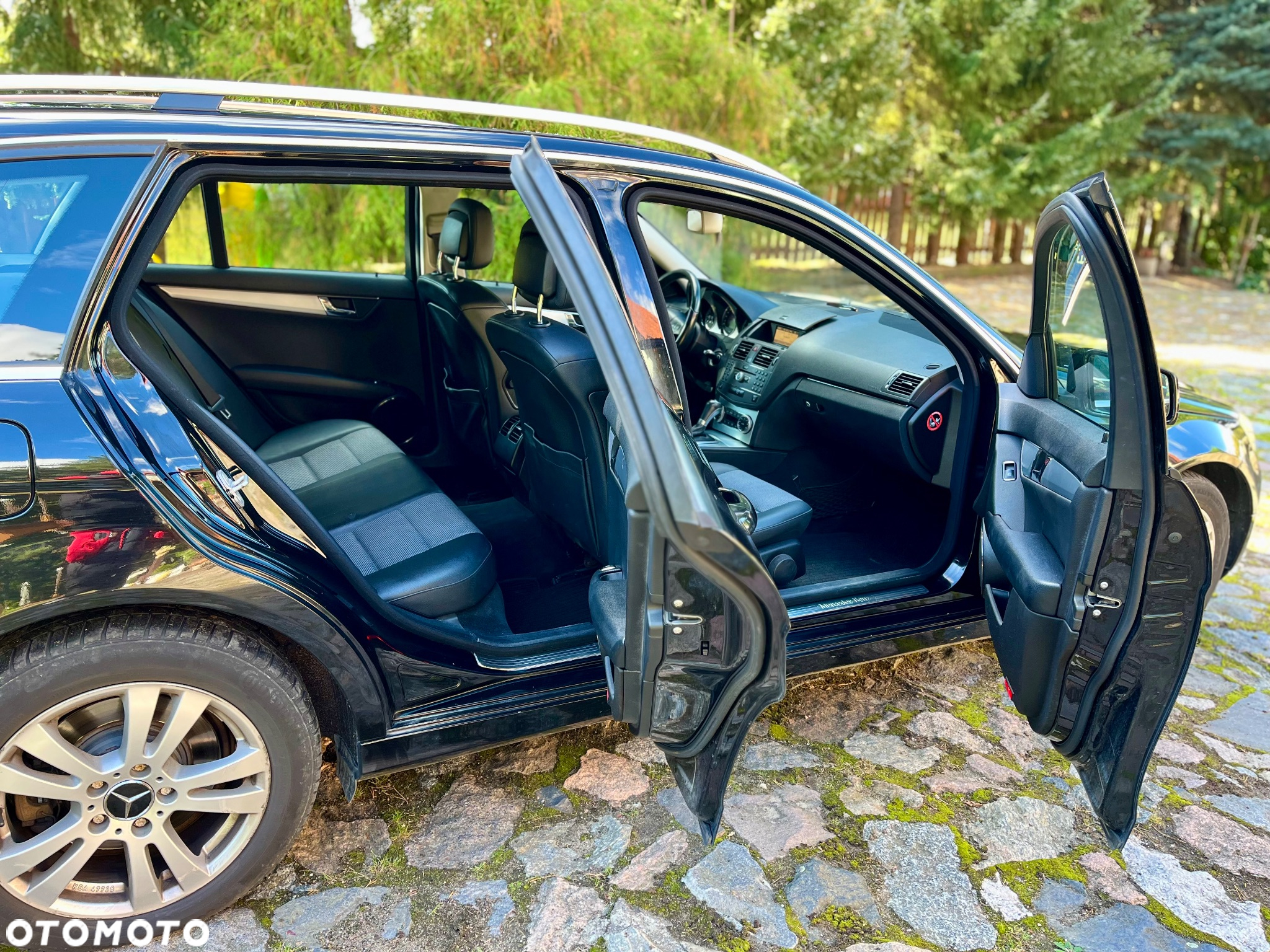 Mercedes-Benz Klasa C 220 T CDI DPF Automatik BlueEFFICIENCY Avantgarde - 11