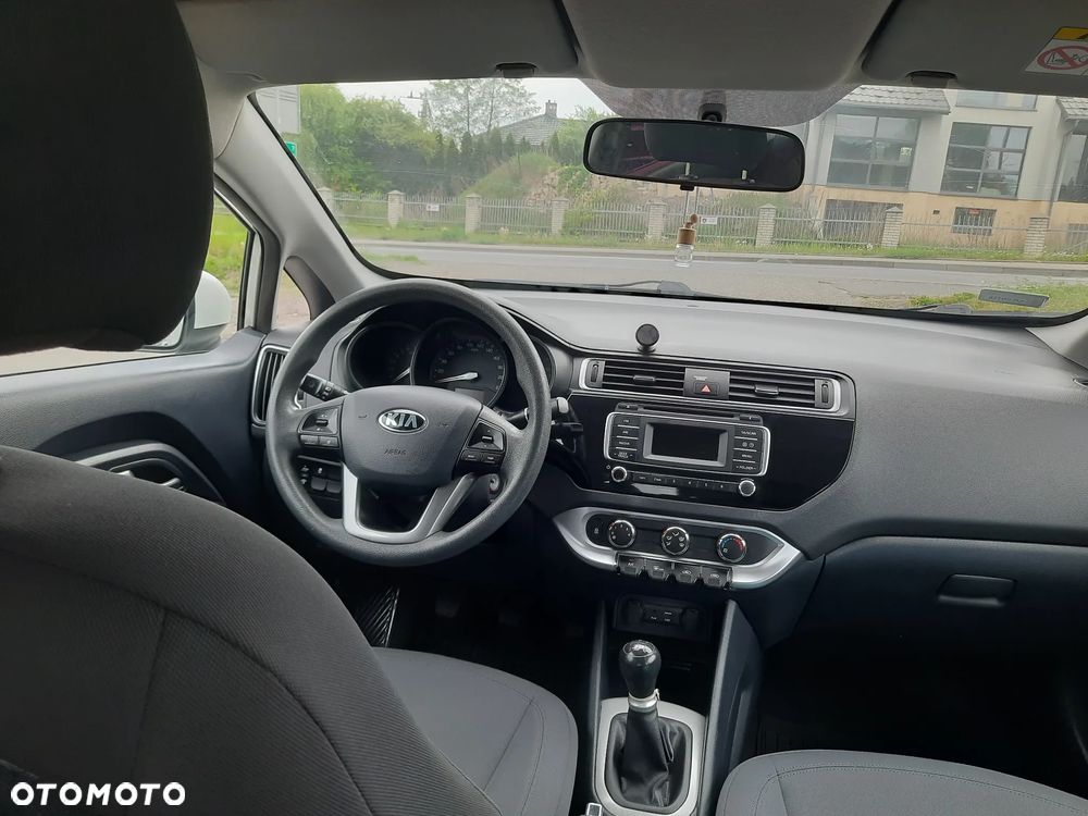 Kia Rio 1.2 M - 19