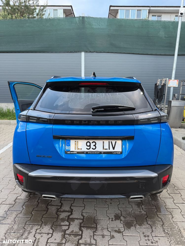 Peugeot 2008 1.2 L PureTech STT EAT8 Allure - 3