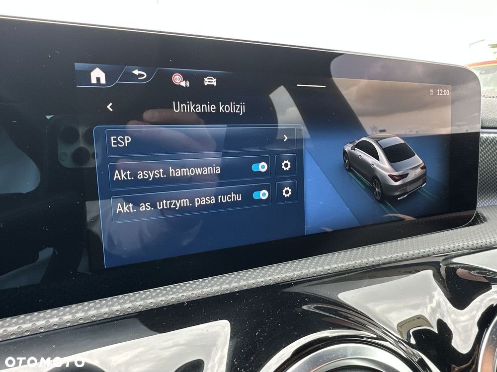 Mercedes-Benz CLA 180 Progressive 7G-DCT - 27