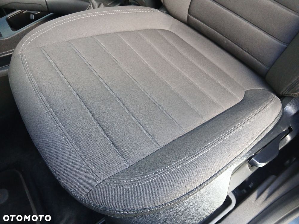 Ford Tourneo Connect 1.5 EcoBlue Titanium PowerShift - 26