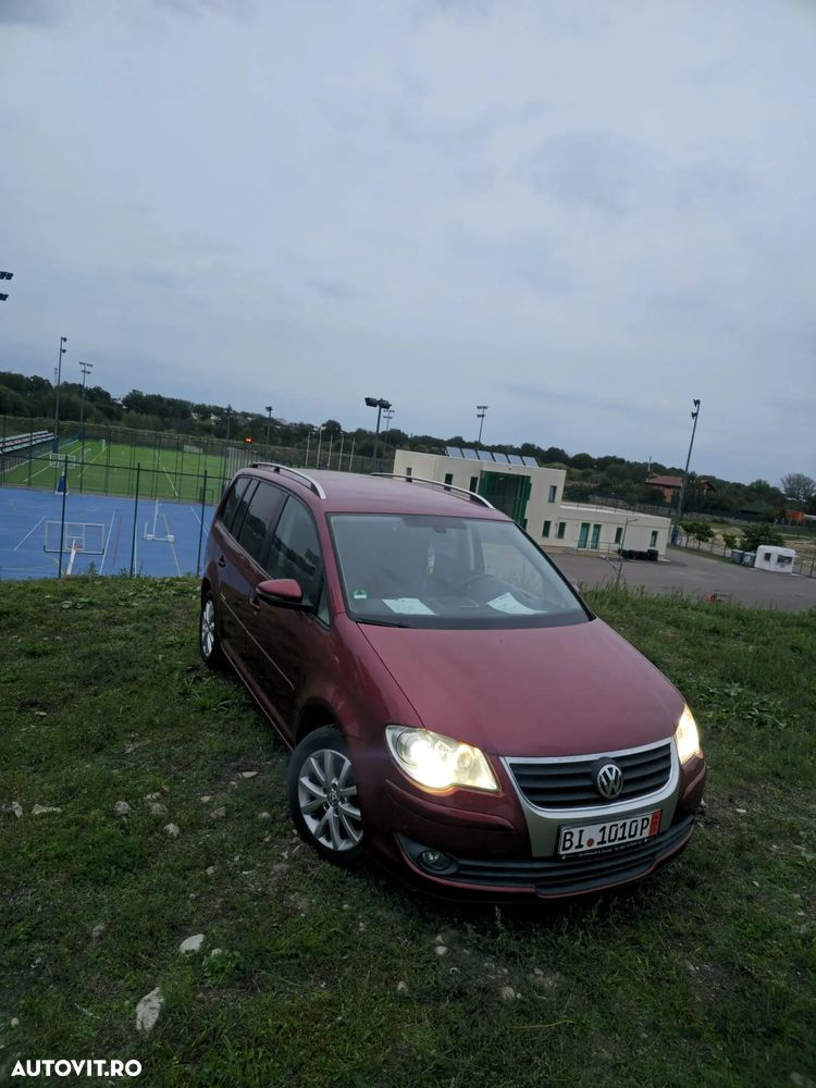 Volkswagen Touran 2.0 TDI Comfortline - 1