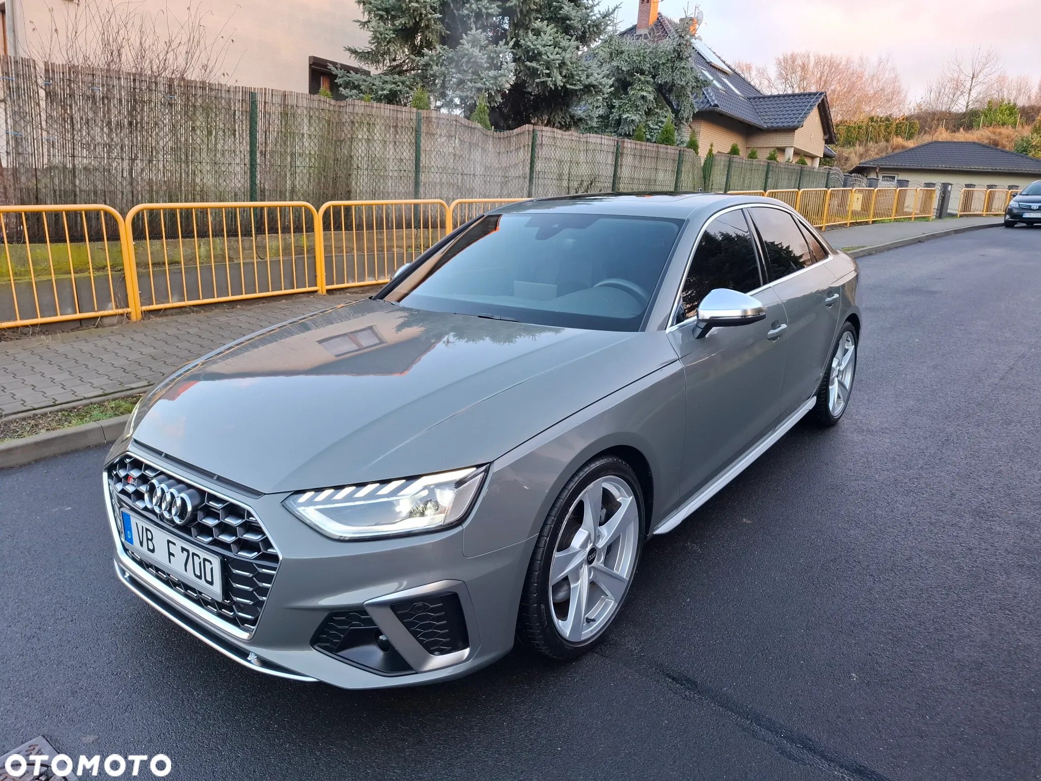 Audi S4 - 2
