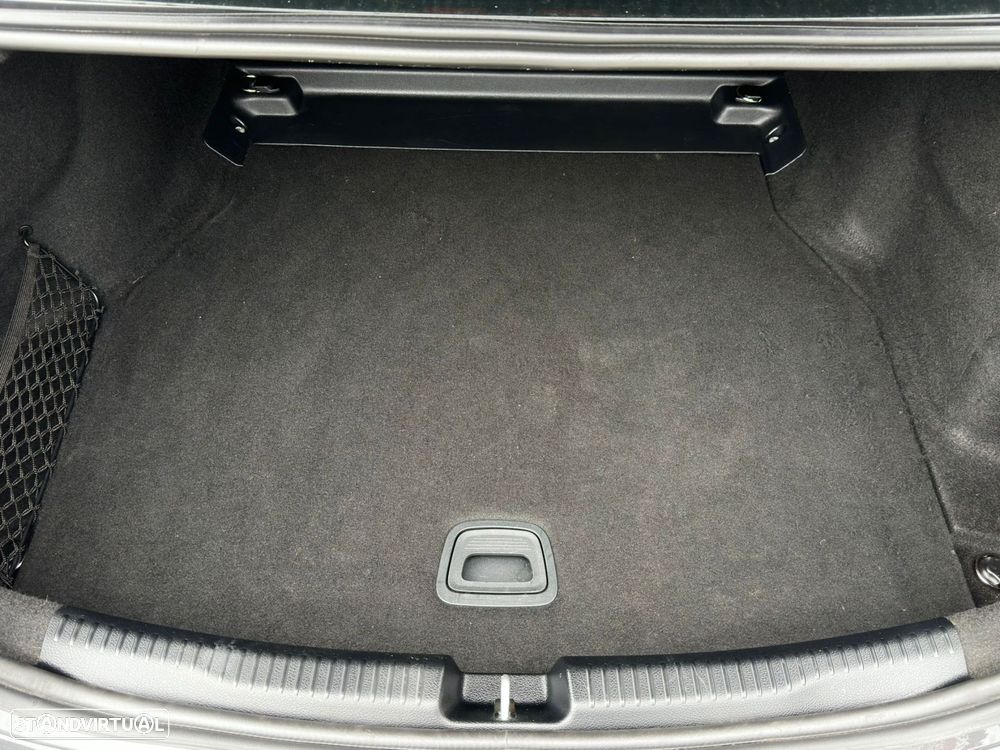 Mercedes-Benz C 220 d Avantgarde - 24