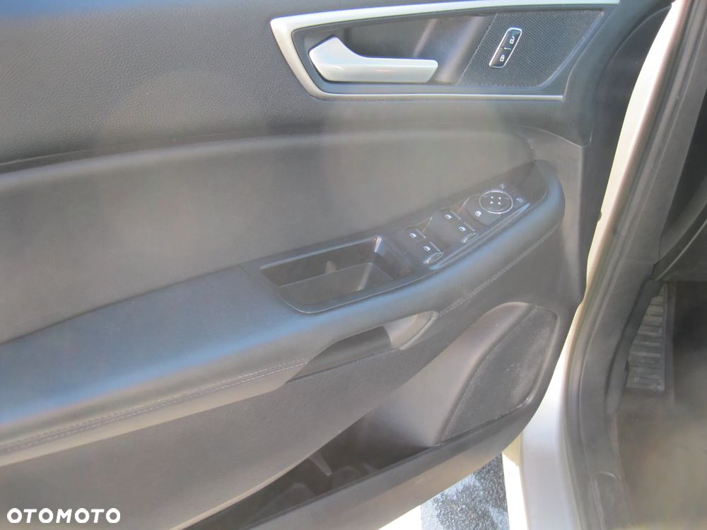 Ford Edge - 15