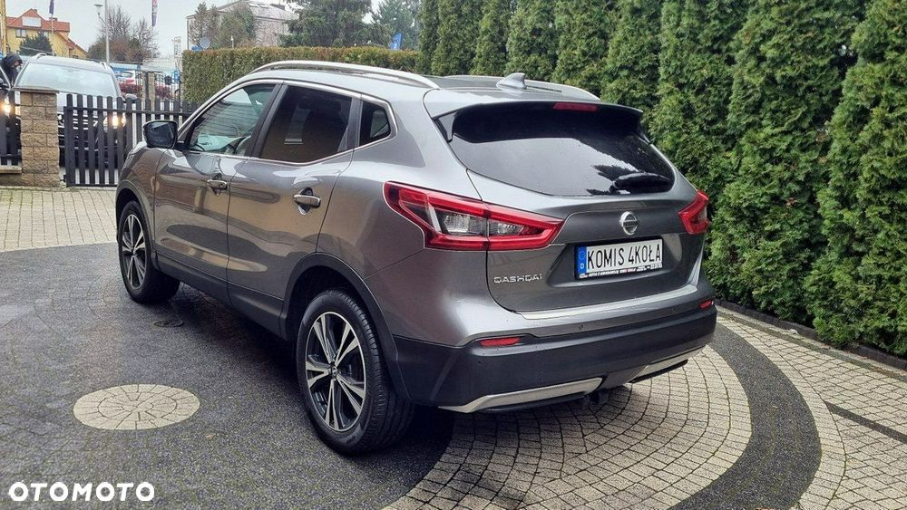 Nissan Qashqai - 4