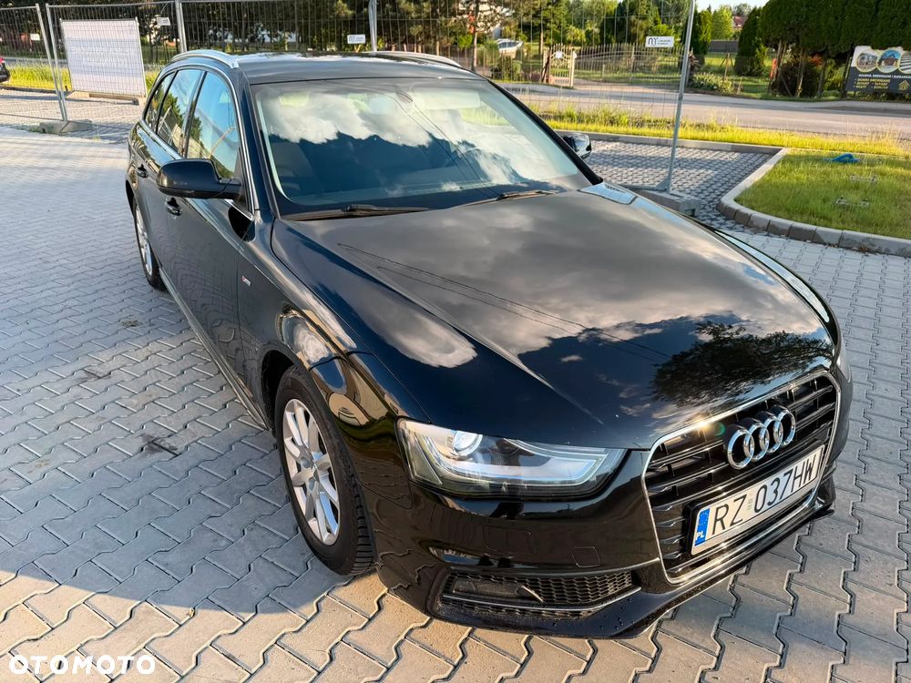 Audi A4 Limousine - 21