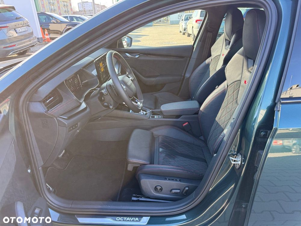 Skoda Octavia 2.0 TSI RS DSG - 11