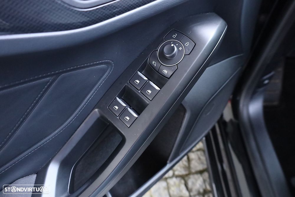 Ford Focus SW 1.0 EcoBoost MHEV ST-Line X - 38