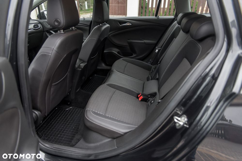 Opel Astra 1.4 Turbo Edition - 38