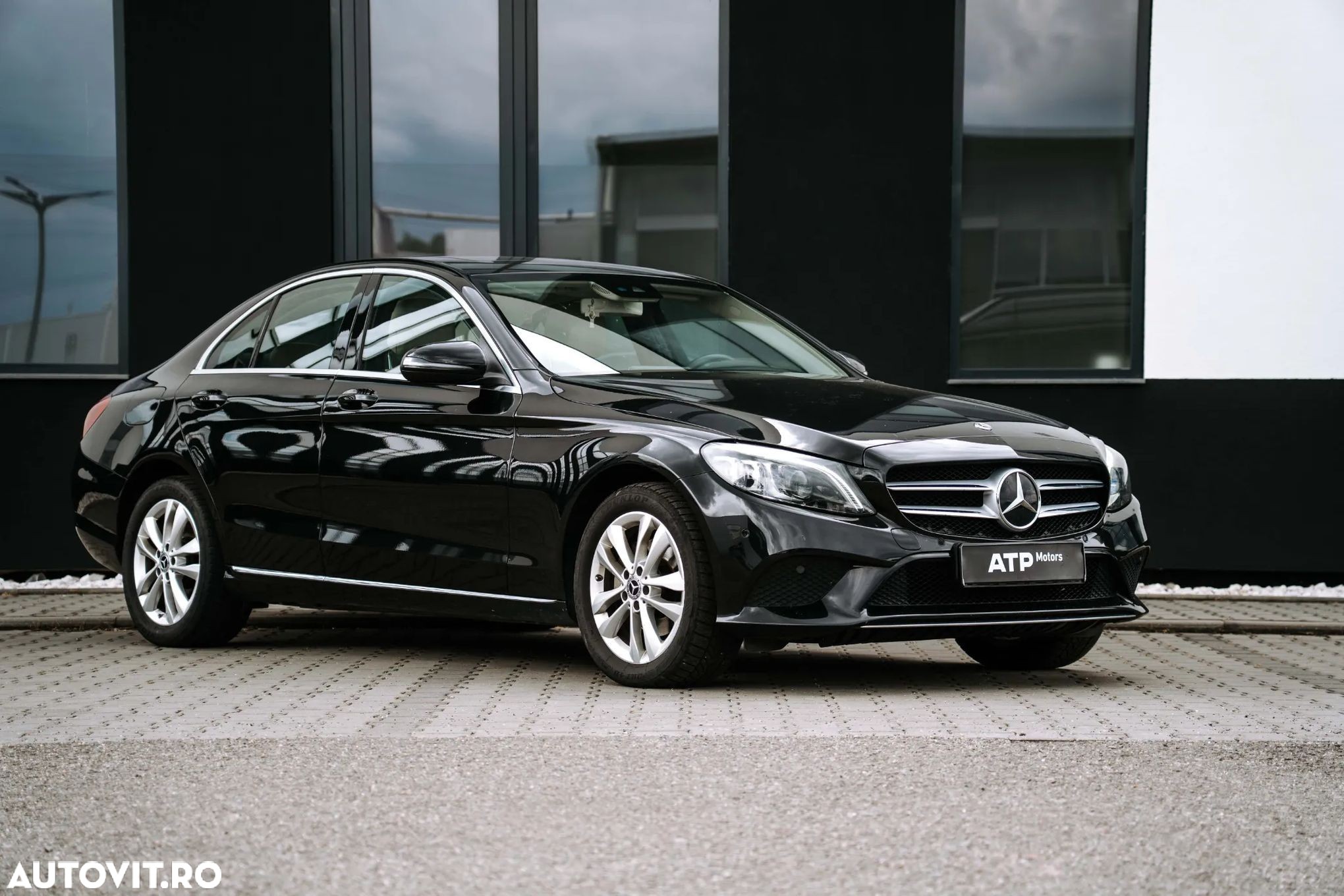 Mercedes-Benz C - 3