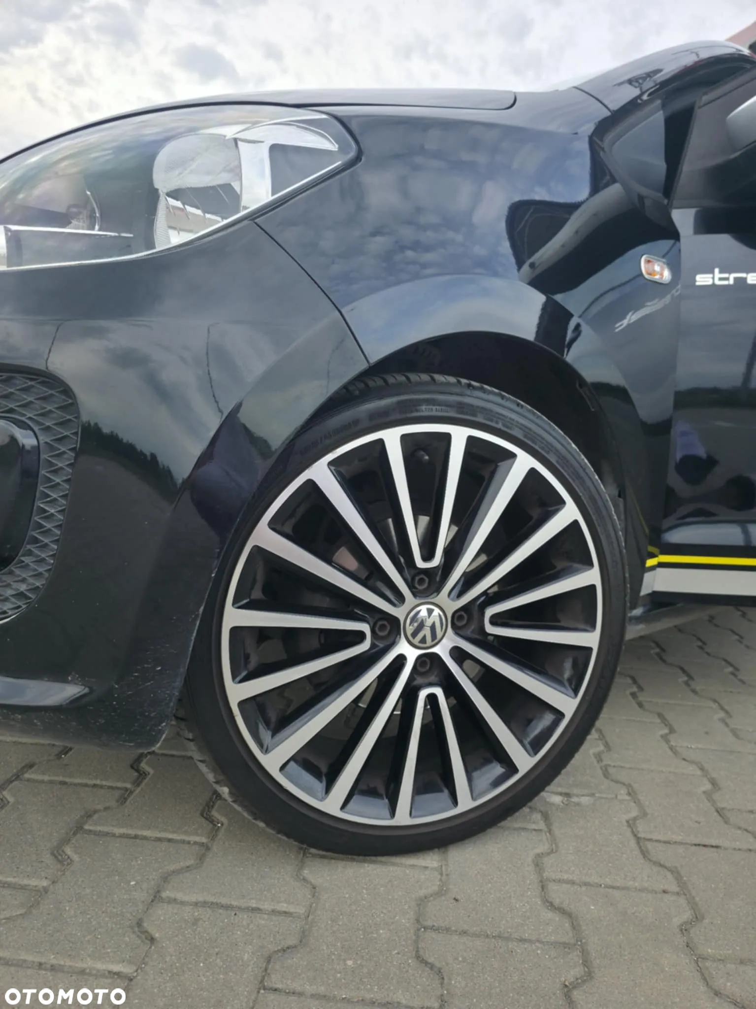 Volkswagen up! 1.0 street - 15