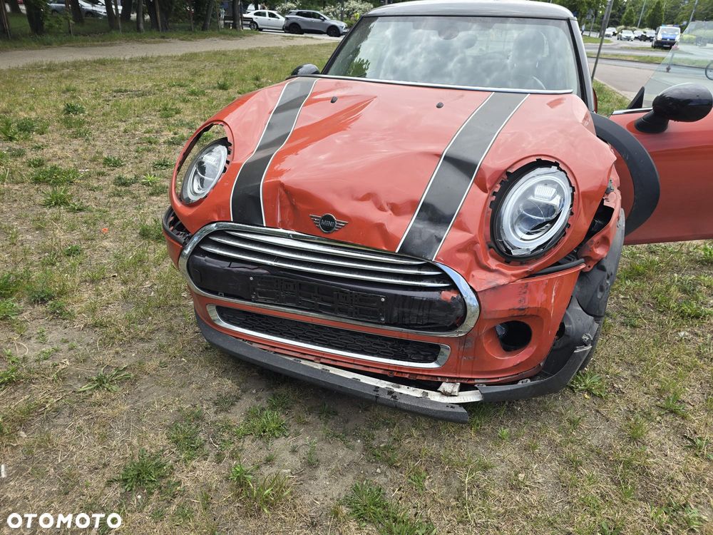 MINI Cooper Standard - 2