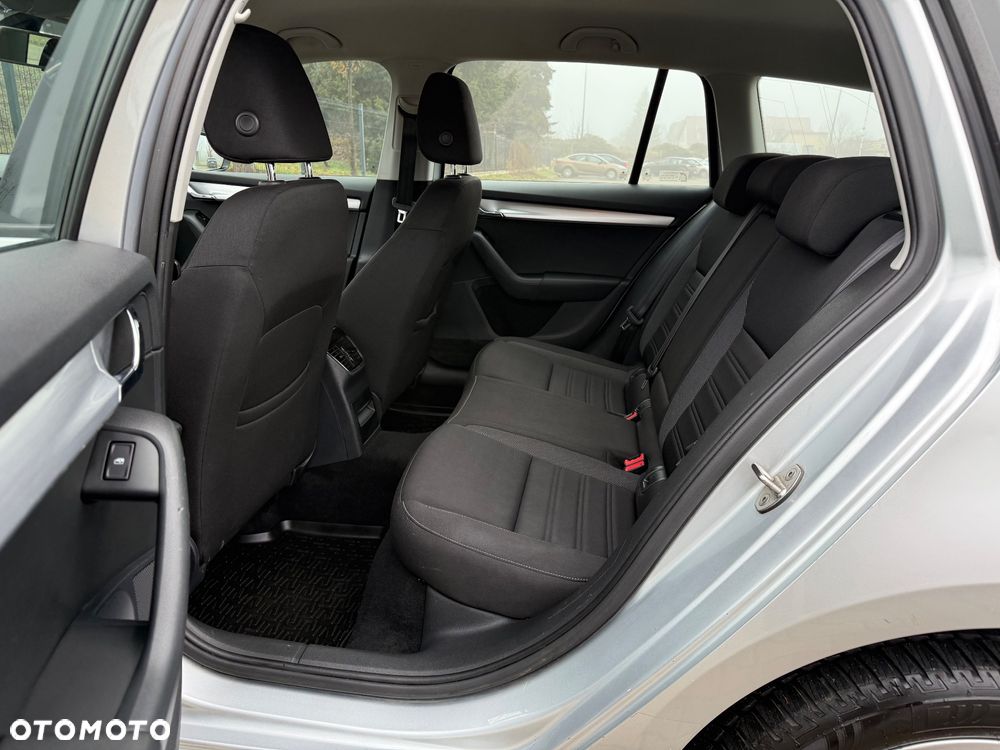 Skoda Octavia 1.4 TSI Ambition - 7