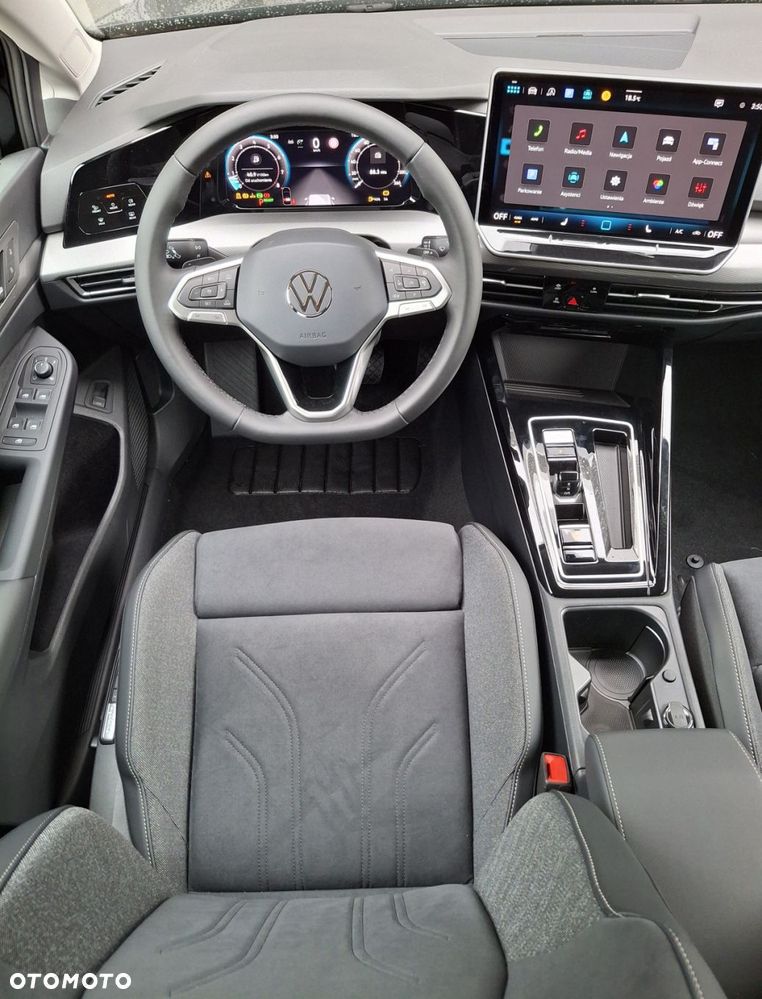 Volkswagen Golf - 18