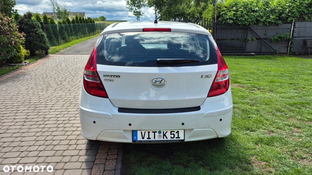 Hyundai i30 1.4 Comfort EU5 - 6