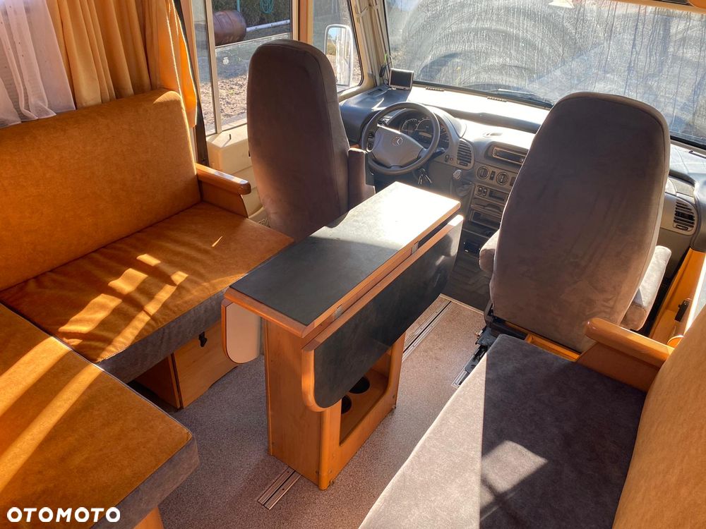 Mercedes-Benz Sprinter - 19