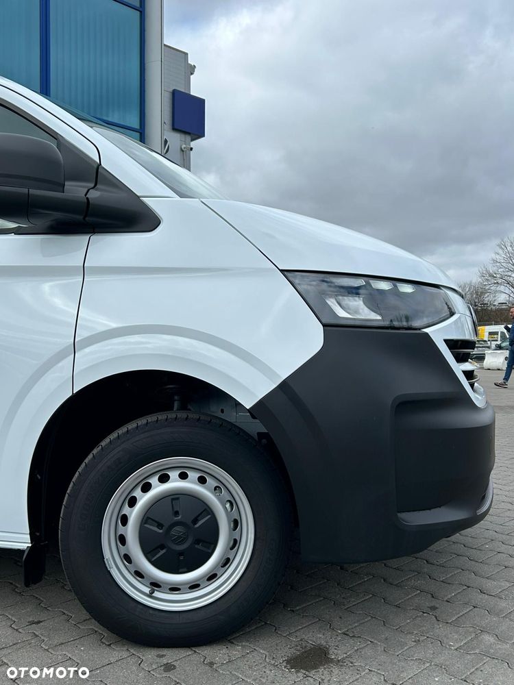 Volkswagen Transporter FURGON T7 - 8