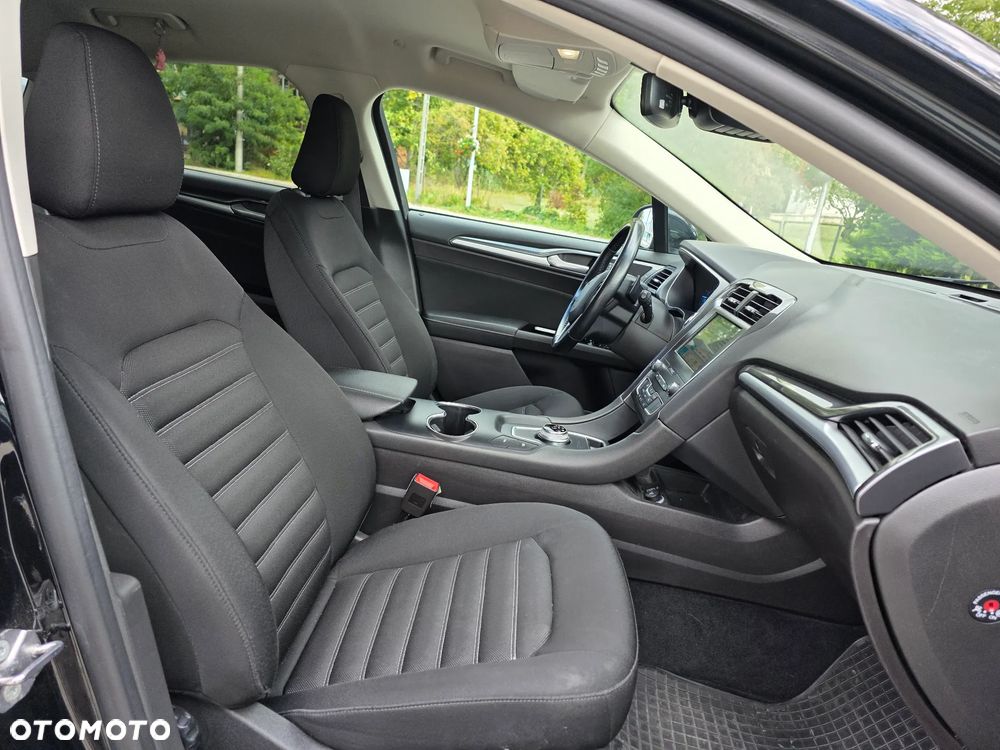 Ford Mondeo - 21