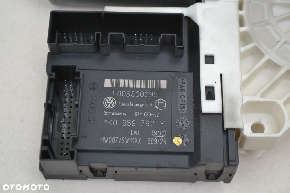 VW AUDI SEAT SKODA SILNICZEK SZYBY MODUŁ PRAWY 1K0959792M - 2