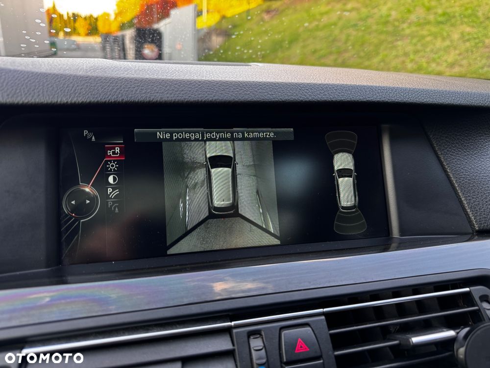 BMW Seria 5 530d xDrive Luxury Line - 29