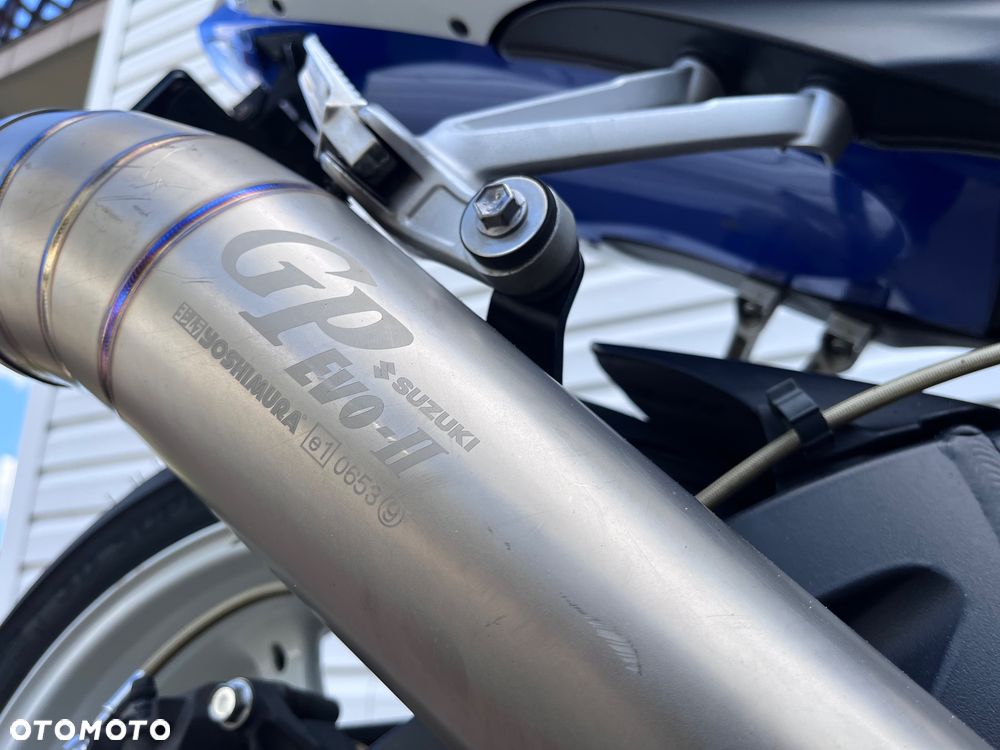 Suzuki GSX-R - 11