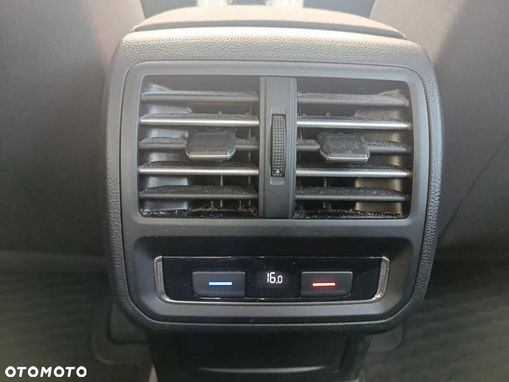 Volkswagen Passat 2.0 TDI BMT Highline - 12
