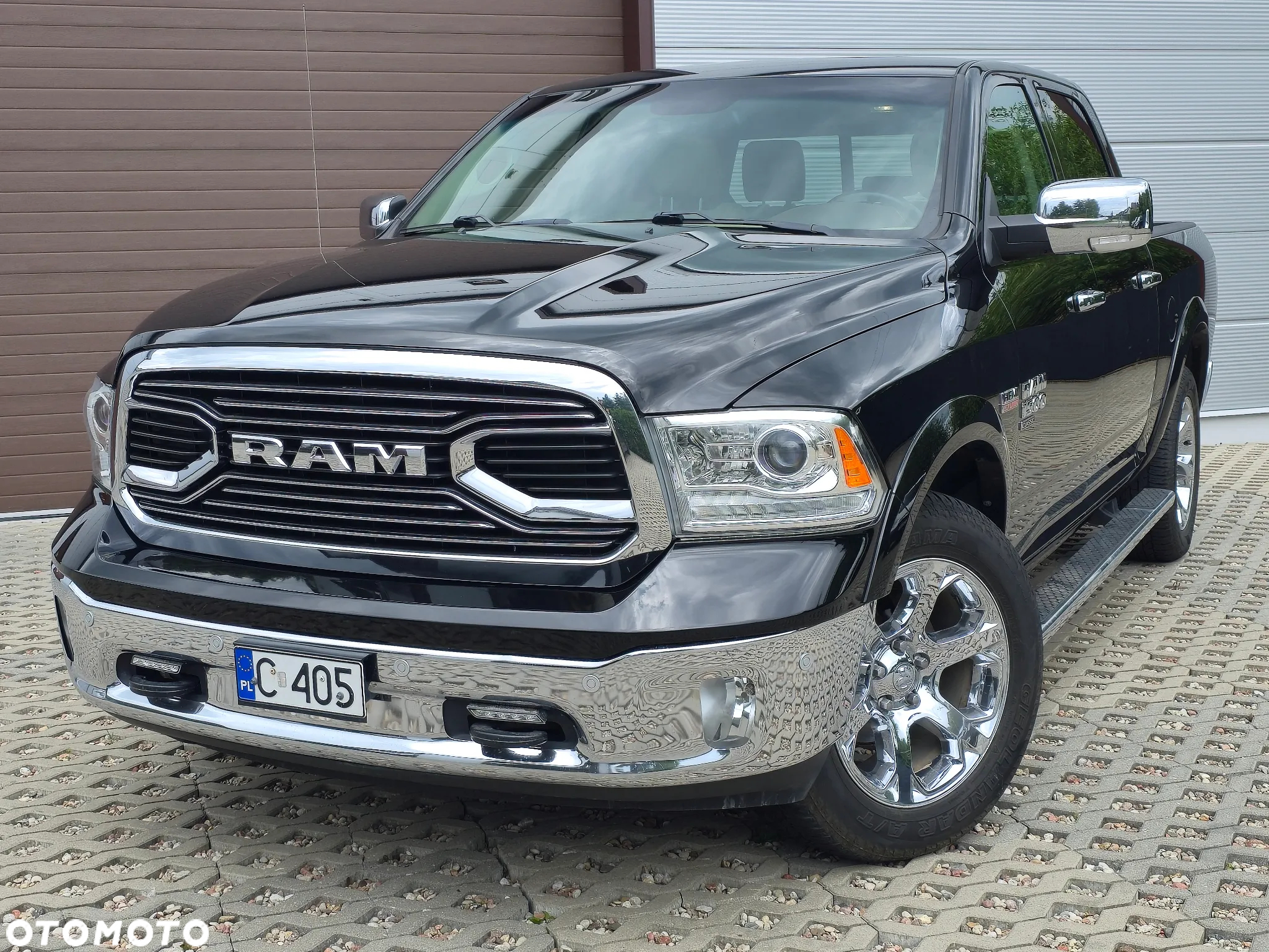 RAM 1500 5.7 Crew Cab Shortbed Laramie Sport Full - 3