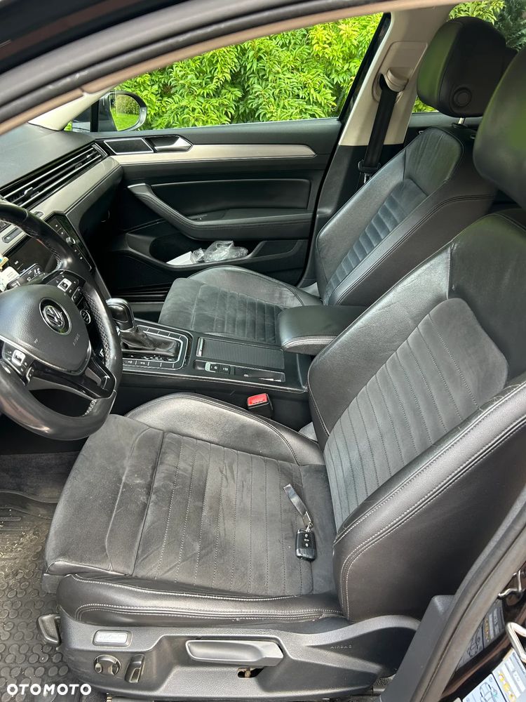 Volkswagen Passat 2.0 TDI SCR Highline DSG - 9