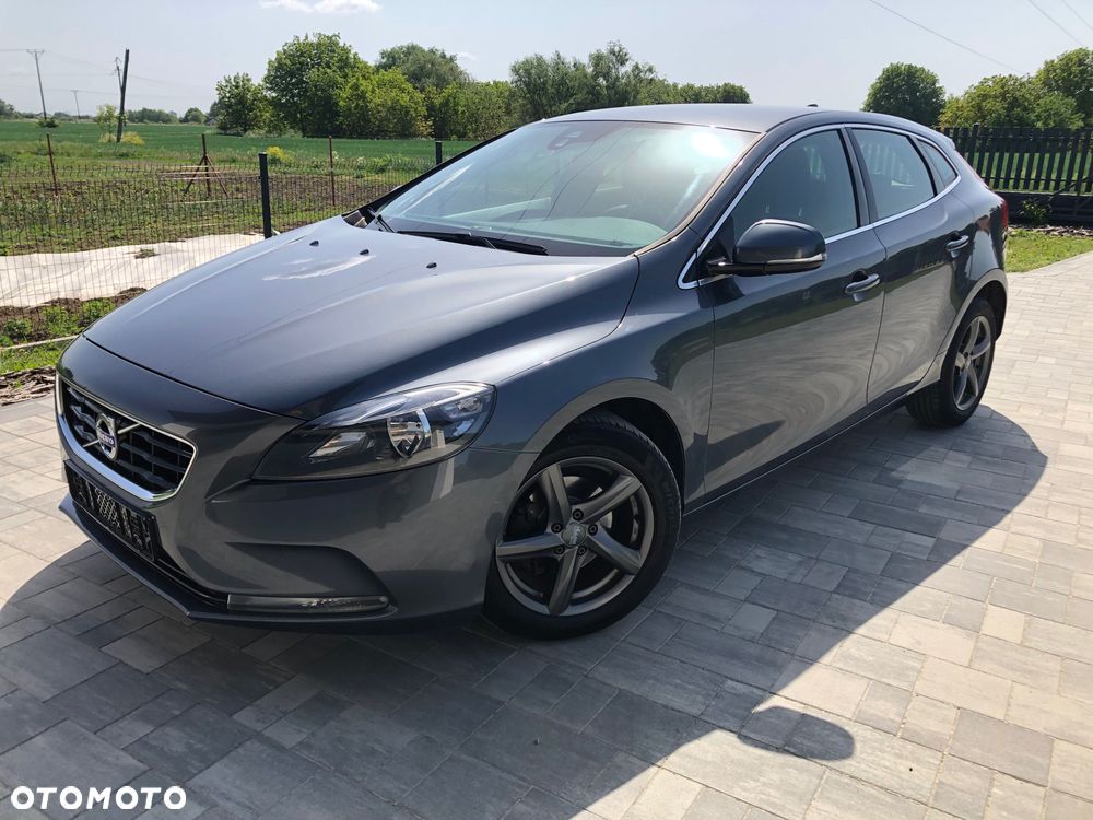 Volvo V40 - 2