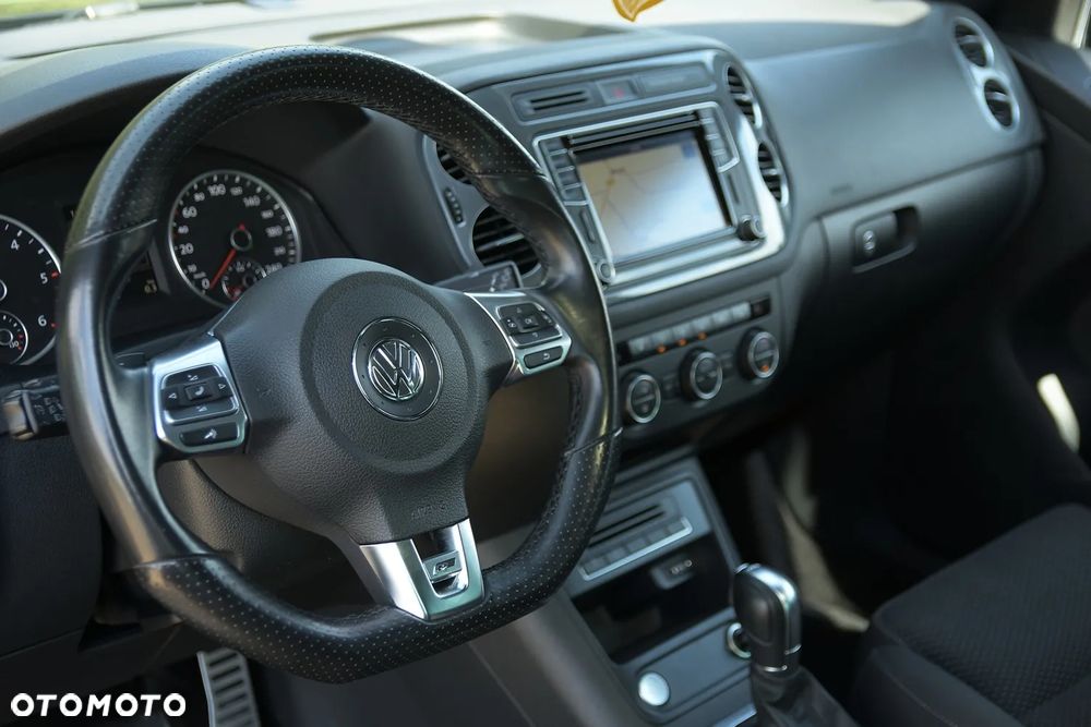 Volkswagen Tiguan 2.0 TDI 4Mot Perfectline R-Style DSG - 26