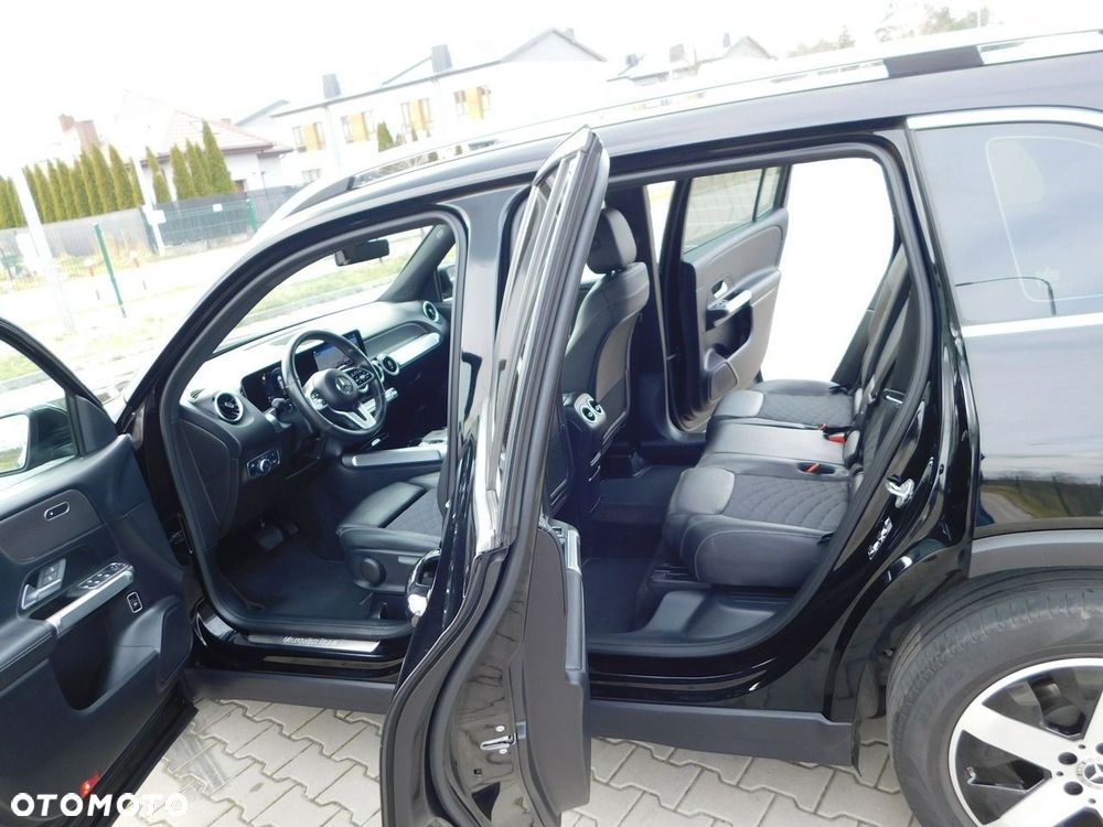 Mercedes-Benz GLB 200 d 8G-DCT Progressive - 11