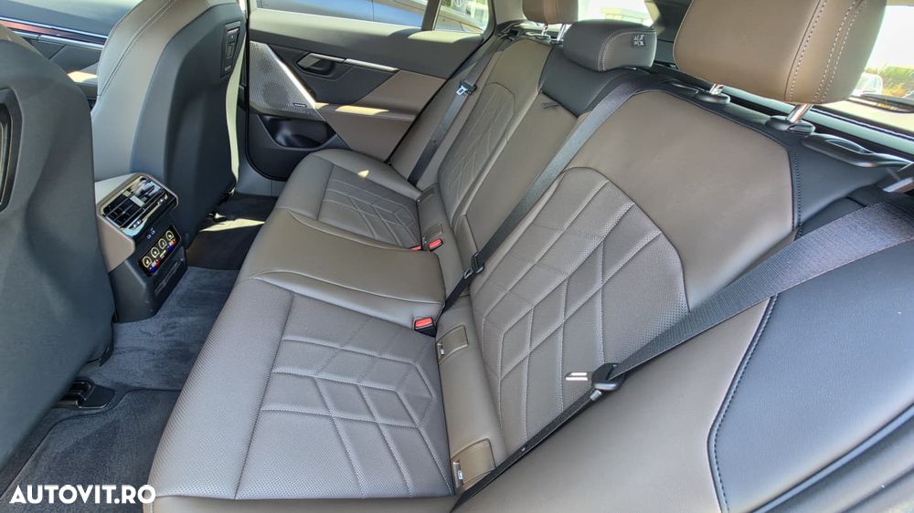 BMW Seria 5 - 12