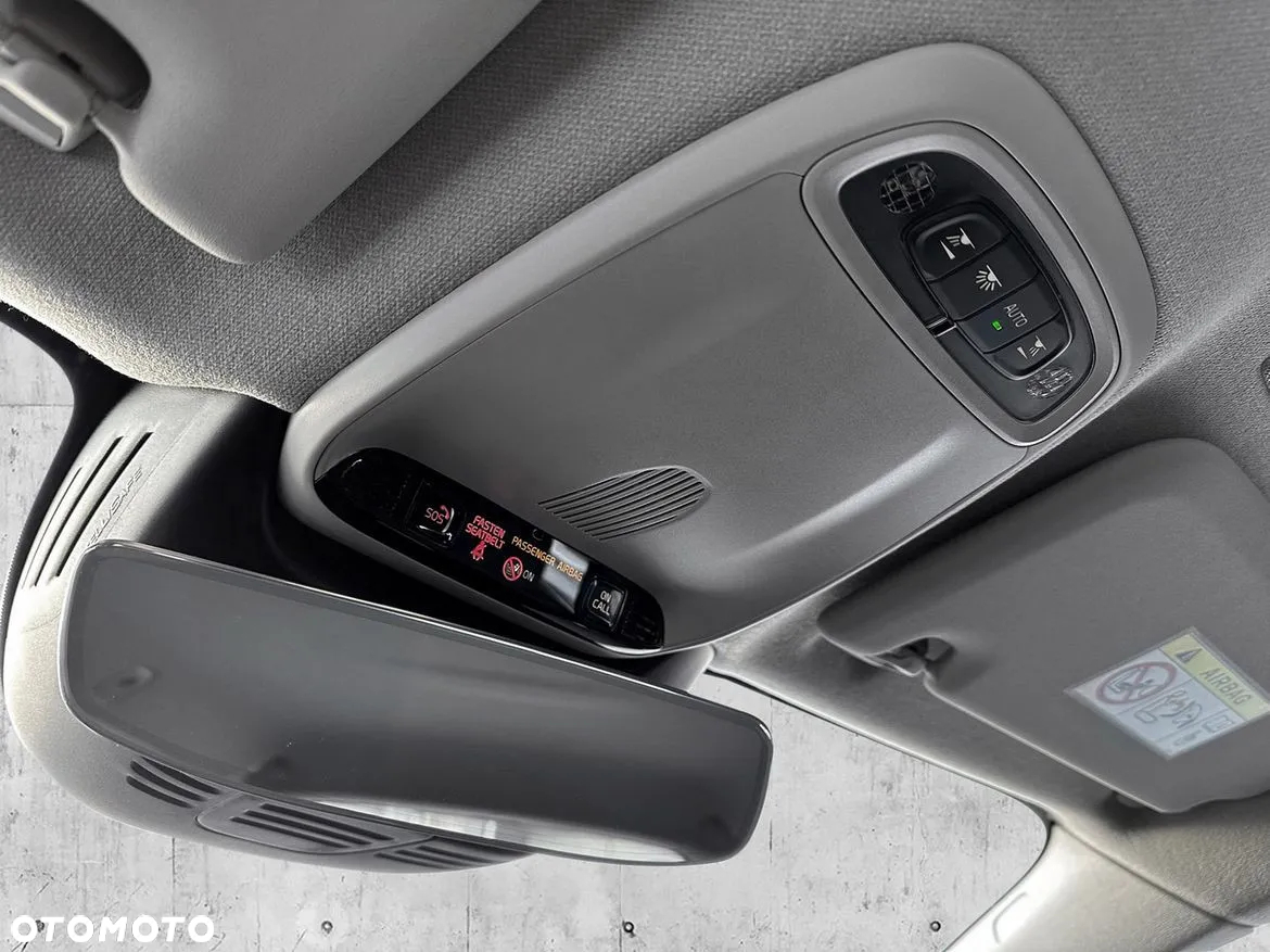 Volvo XC 40 T5 Plug-In Hybrid Inscription - 12