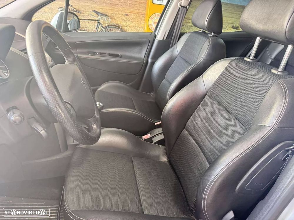 Peugeot 207 SW 1.6 HDi Sport - 13