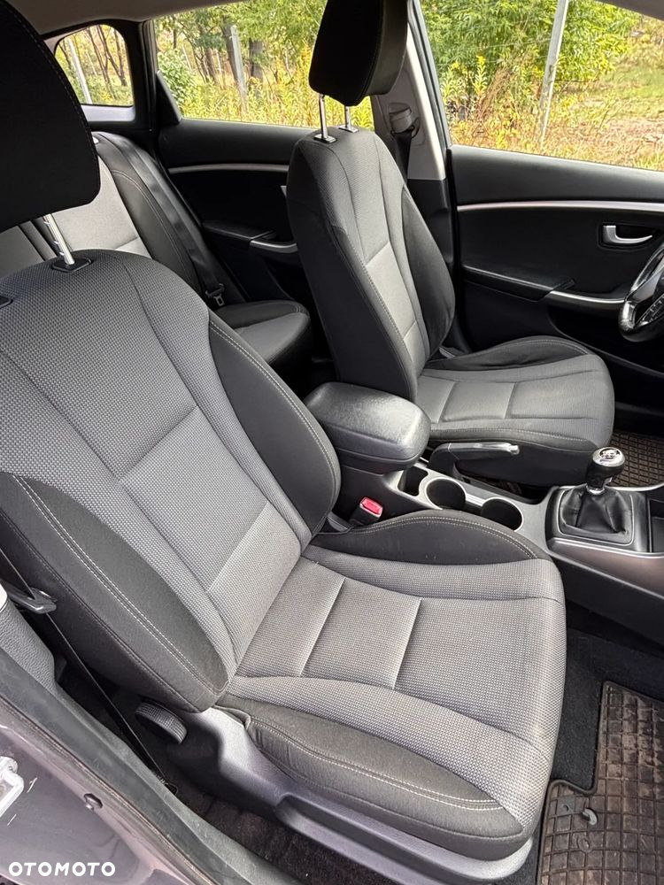 Hyundai i30 1.6 GDI Comfort - 15