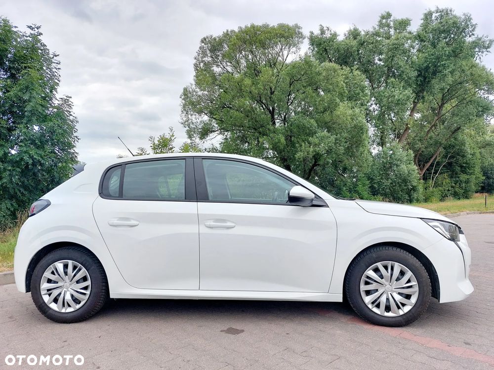 Peugeot 208 - 6