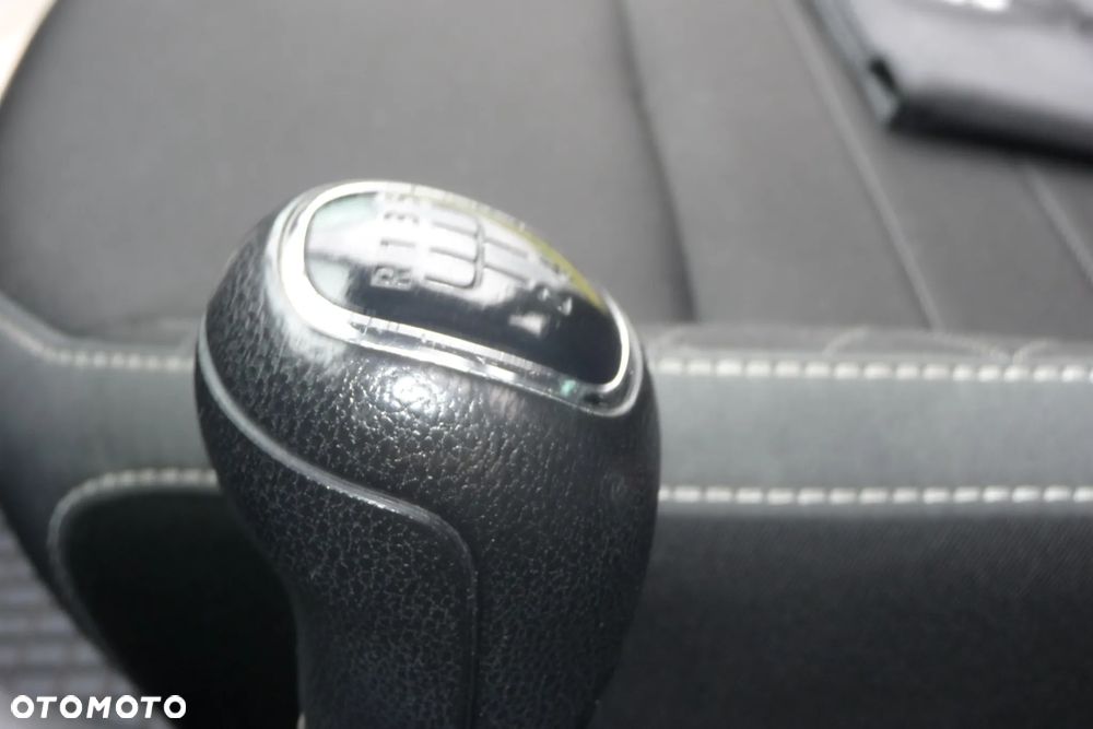 Skoda Fabia 1.0 TSI Active - 17