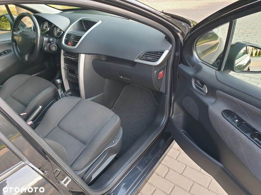 Peugeot 207 1.6 - 4