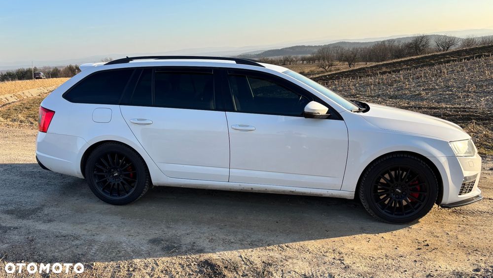 Skoda Octavia 2.0 TDI RS DSG - 4