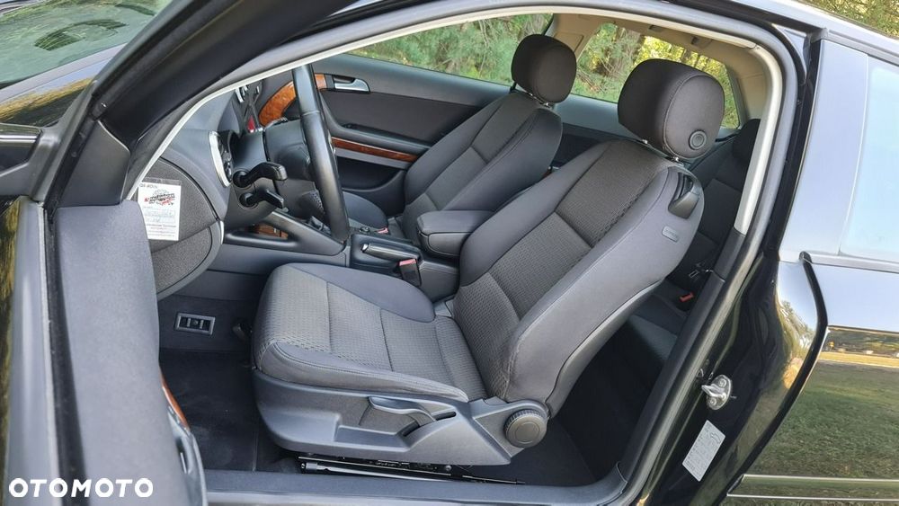 Audi A3 3-drzwiowe 2.0 TDI DPF Ambiente - 6