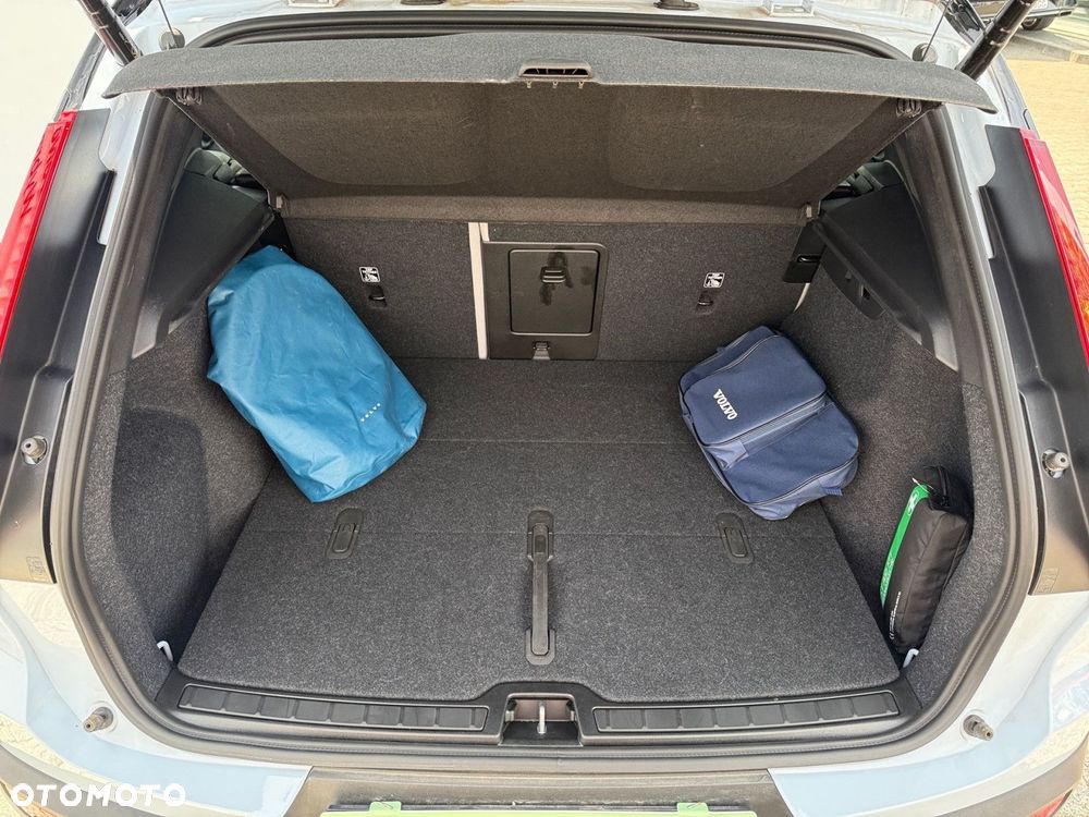 Volvo XC 40 - 29