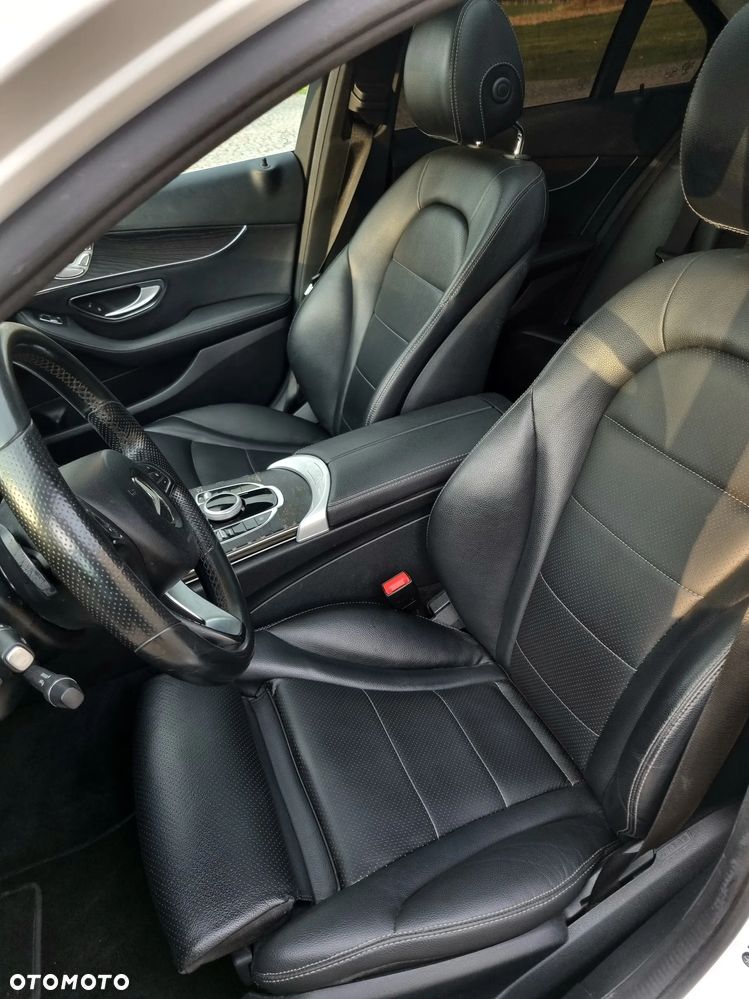 Mercedes-Benz Klasa C 300 7G-TRONIC - 16